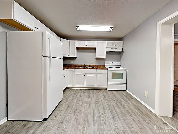 5th image of 11753 W Raven Dr