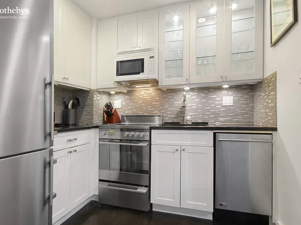 24 5th Avenue 1122 image 1 of 16