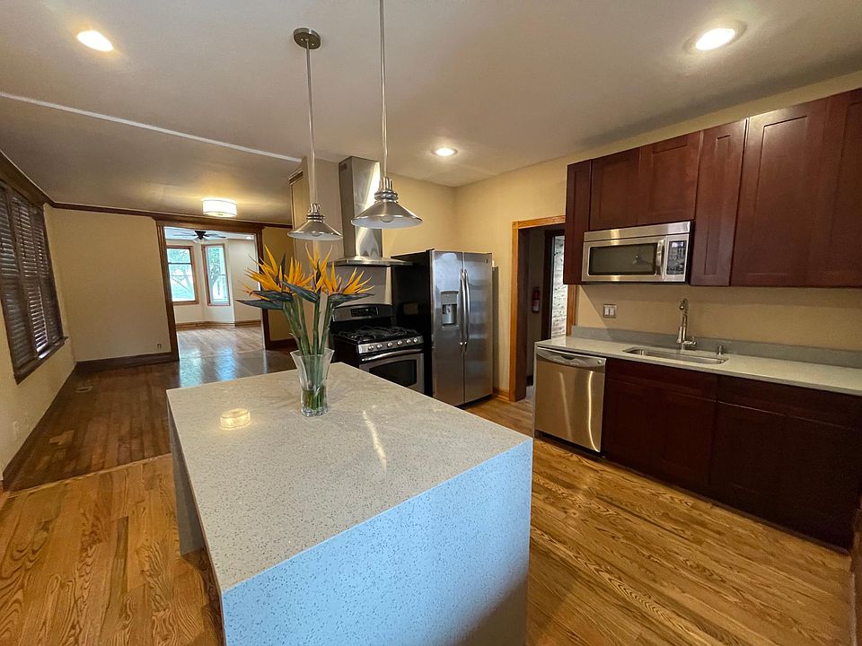 1st image of 4123 N Narragansett Ave #1