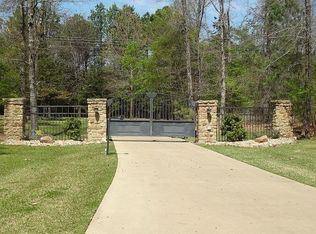 2180 Country Club Rd W, Longview, TX 75602