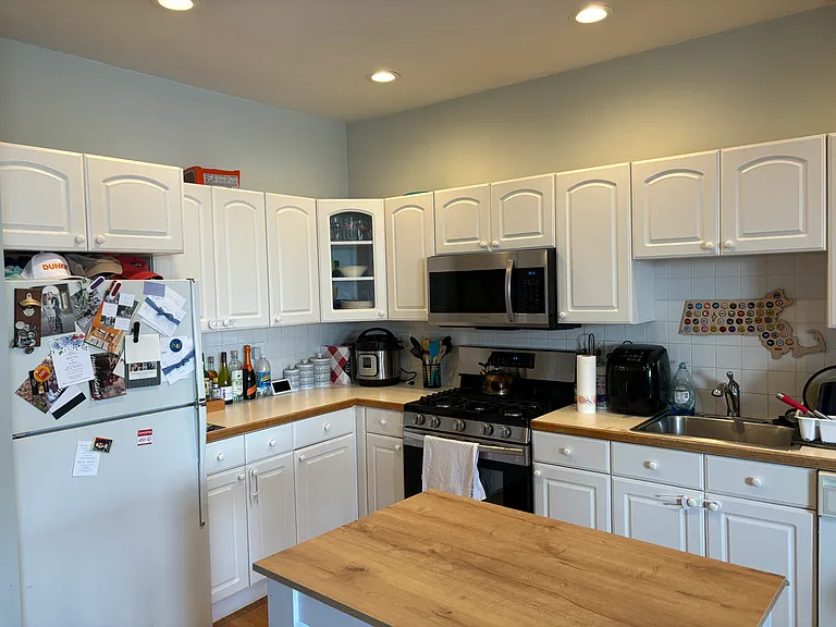 137 P St #3 — Photo 5