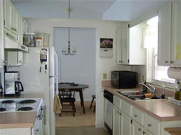 4th image of 1609 Lund Ave