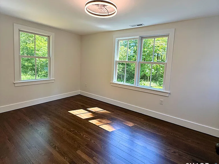 2569 Long Hill Rd #2 — Photo 15