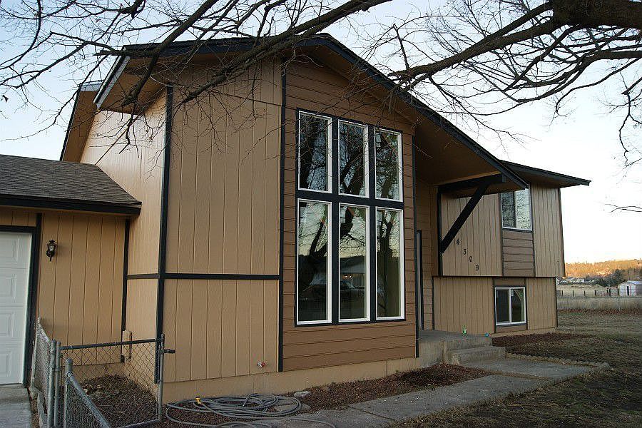 1st image of 14309 E 32nd Ave