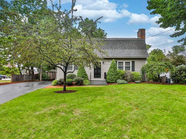 35 Smyth Lane, Manchester, NH 03104