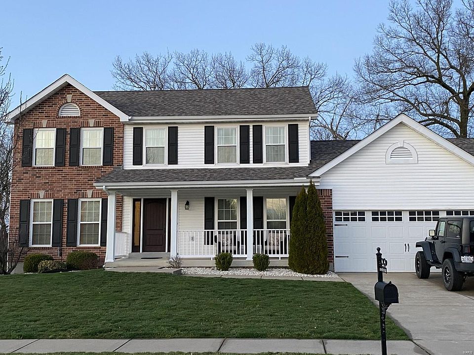 2nd image of 1135 White Pine Cir