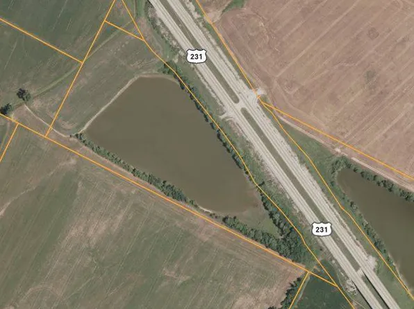 9551 New Cut Rd E, Maceo, KY 42355
