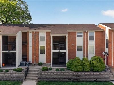 1986 Greenpoint Dr #303, Saint Louis, MO, 63122
