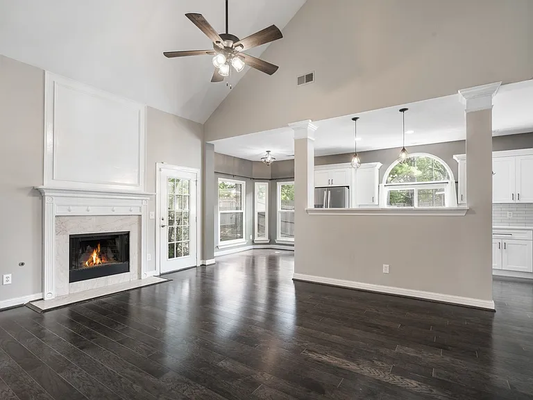 Open Floor Plan - Family Room & Kitchen