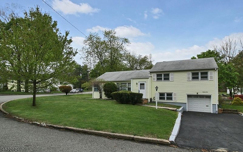 1st image of 25 Cornell St