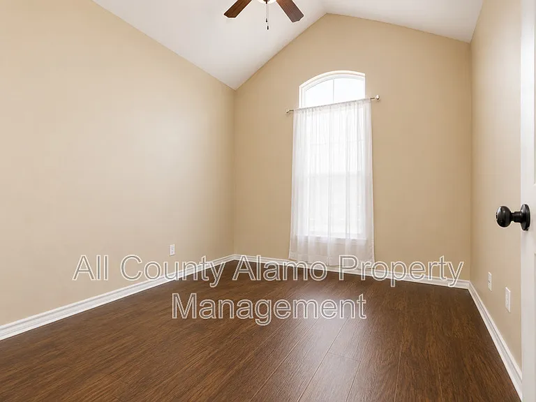 8311 Comanche Pass — Photo 15
