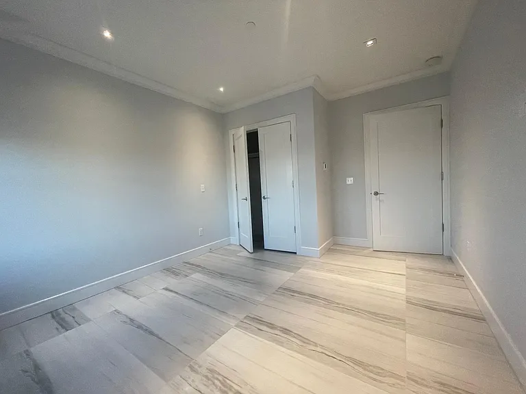 251 E Park Ave #E — Photo 9