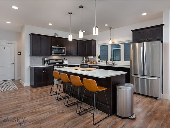 5th image of 3527 W Babcock St