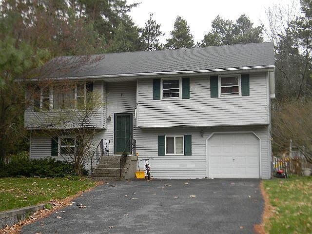 1st image of 12 Wineberry Ln