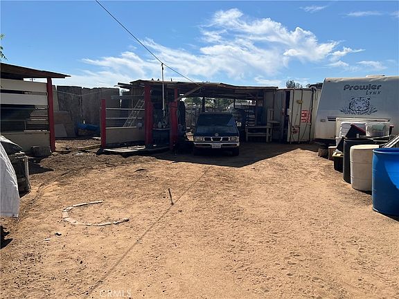 4th image of 9206 Limonite Ave