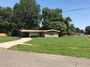 1400 Carlisle Ln, West Memphis, AR 72301