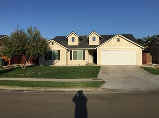 2579 S Claremont Ave, Fresno, CA 93727