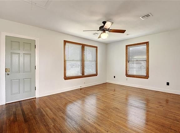 4th image of 3013 Kuhlman Ave