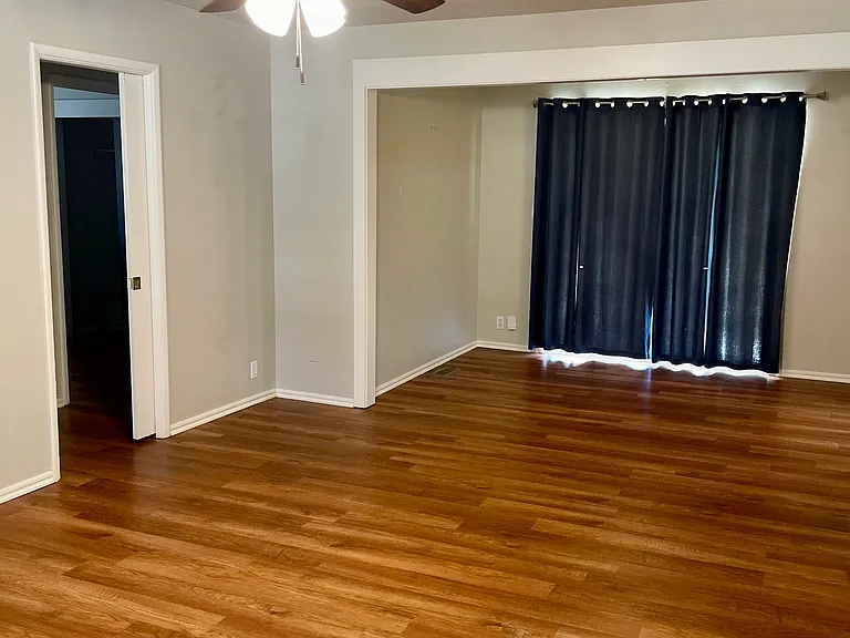 Living room & dining area