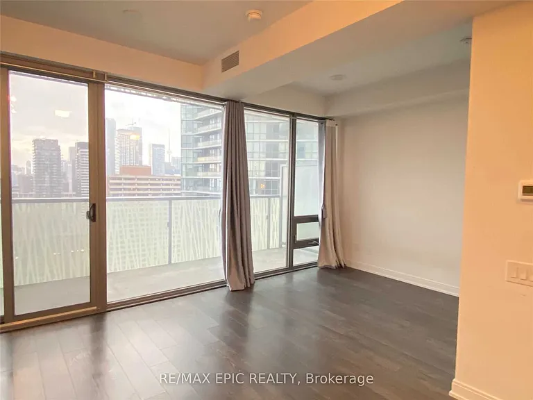 50 Charles St E #2204 — Photo 2