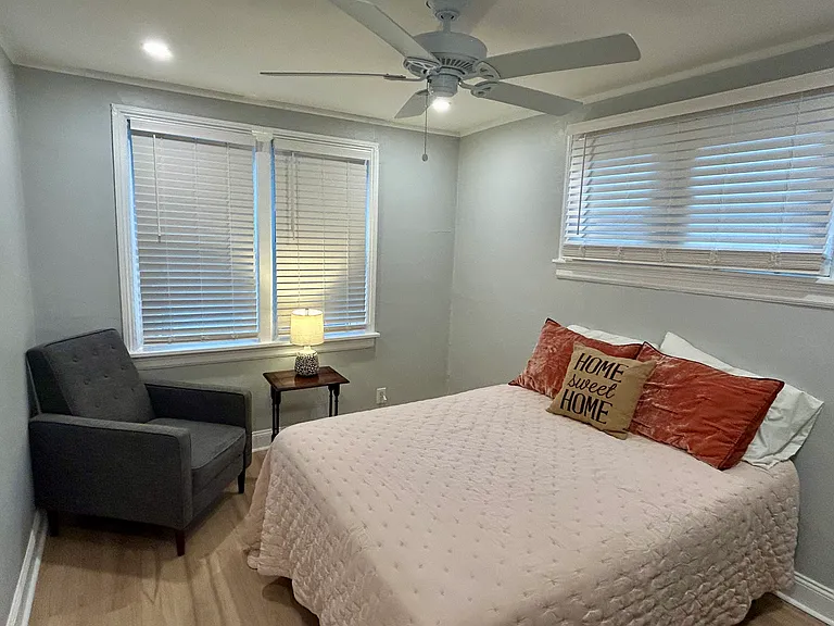 457 Heman Dr — Photo 4
