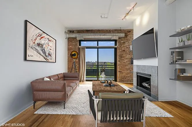 1735 W Diversey Ave #504 — Photo 13