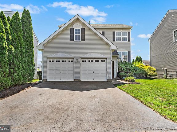 2nd image of 117 Arrowhead Dr