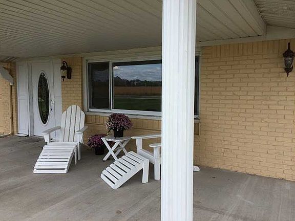 3rd image of 3005 W County Road 450 N