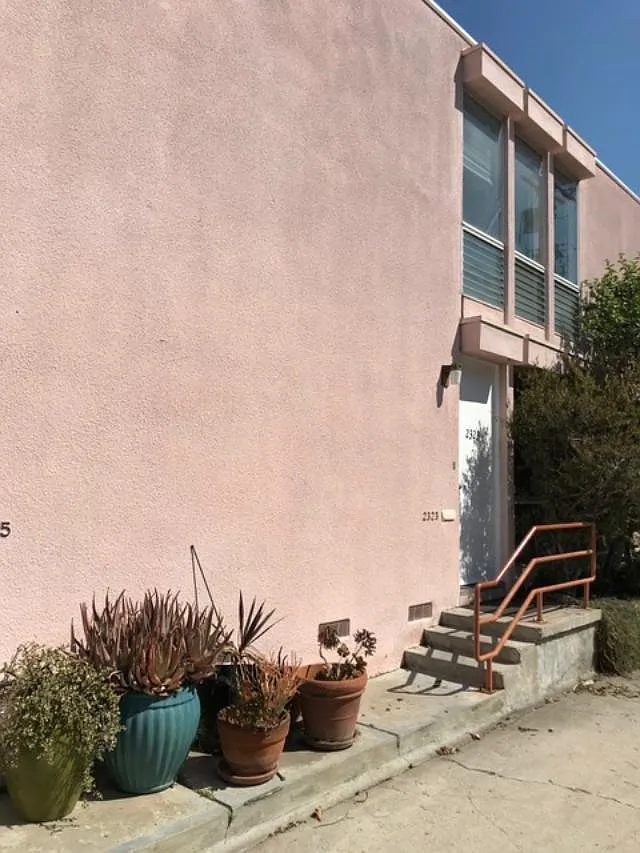 2 bed, 1050 sqft, $4,950 — Photo 3