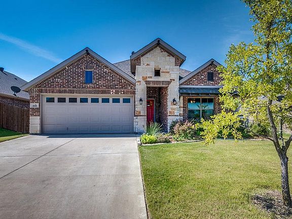 3rd image of 220 Valley View Dr