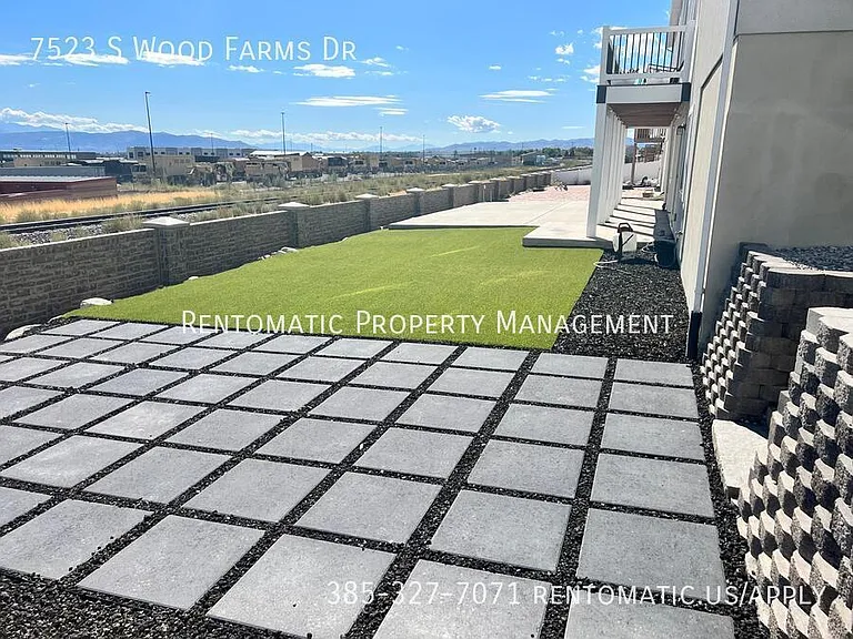 7523 S Wood Farms Dr — Photo 19