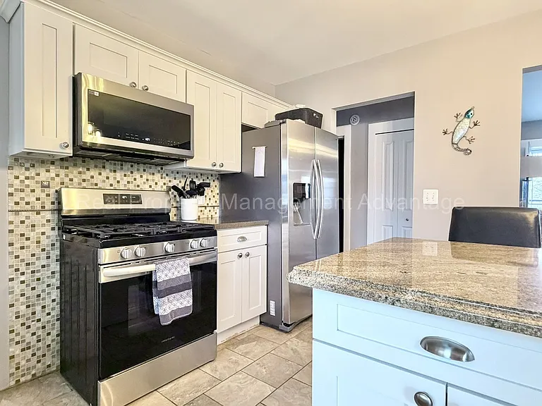 2705 Inman St — Photo 12