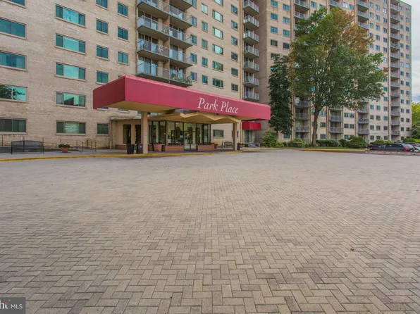 2500 N Van Dorn St APT 521, Alexandria, VA 22302