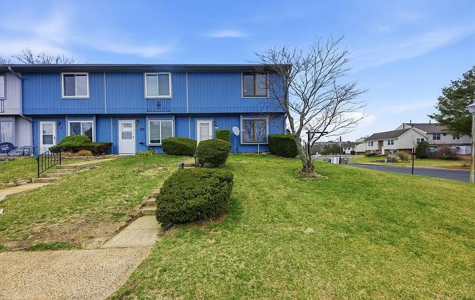 31 Sawmill Rd