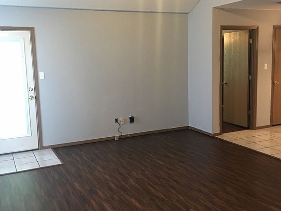 2nd image of 1095 Grinnel Cir APT B