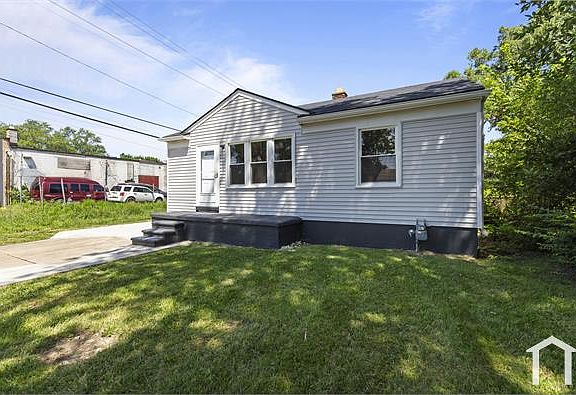 3rd image of 27334 Notre Dame St