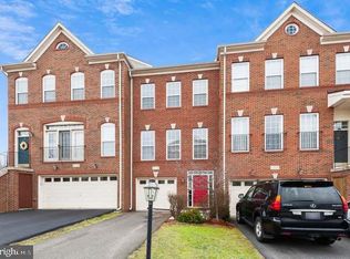 25257 Gothic Sq, Chantilly, VA 20152