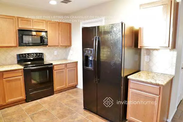 809 Cathy Dr — Photo 10