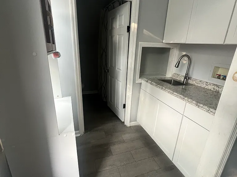 891 S 18th St #3 — Photo 12