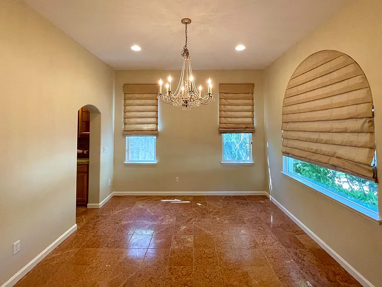 1456 Asterbell Dr — Photo 5