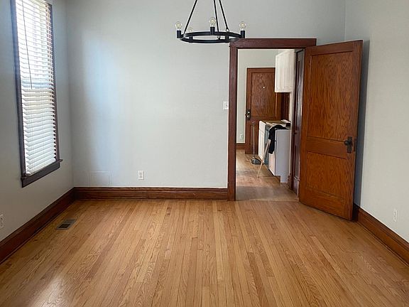 5th image of 2527 N California Ave #1N