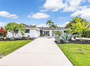 717 105th Ave N, Naples, FL 34108