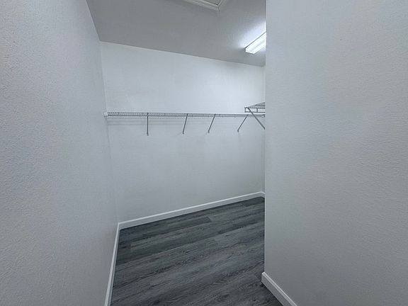Master Bedroom Walk in closet
