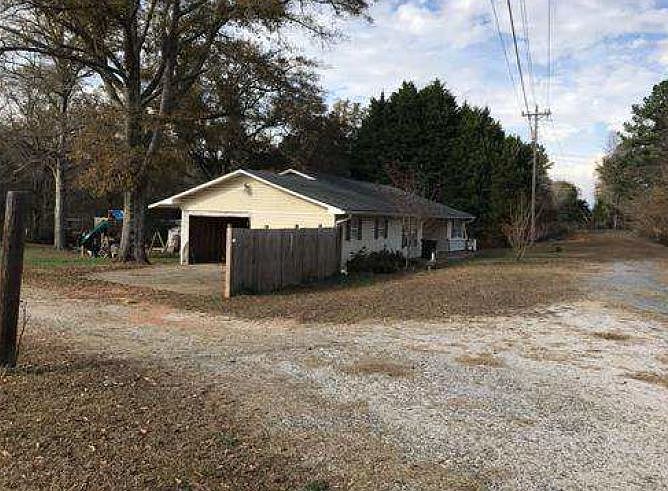2nd image of 18045 Al Highway 9