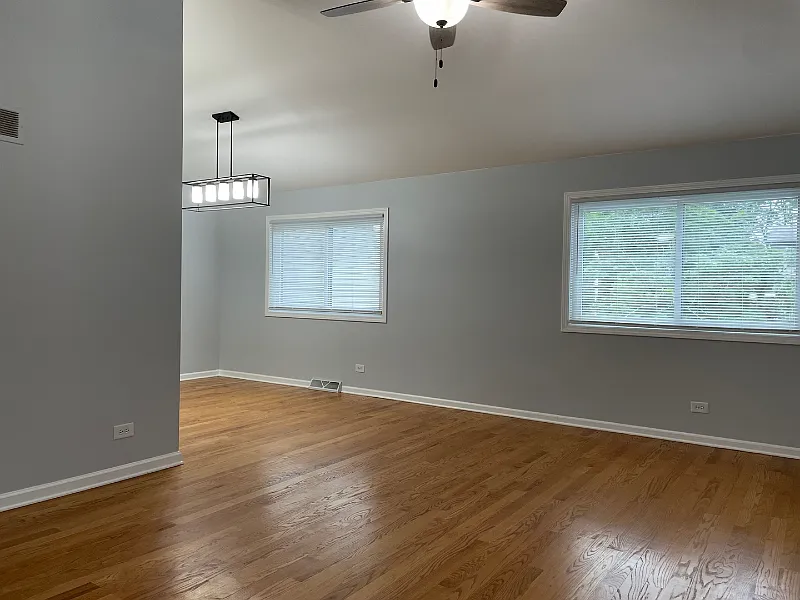2 bed, 1292 sqft, $2,400 — Photo 4