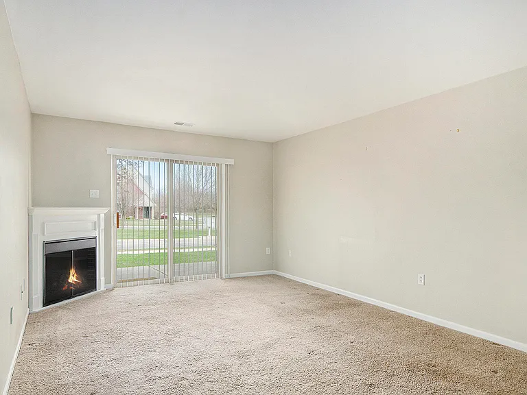 799 Addington Ln — Photo 6