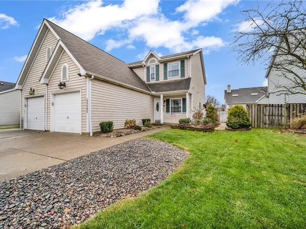 23285 Wainwright Ter, Olmsted Falls, OH 44138