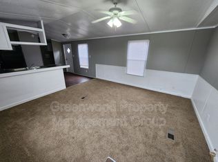 132 W Sourwood Dr, Browns Summit, NC 27214