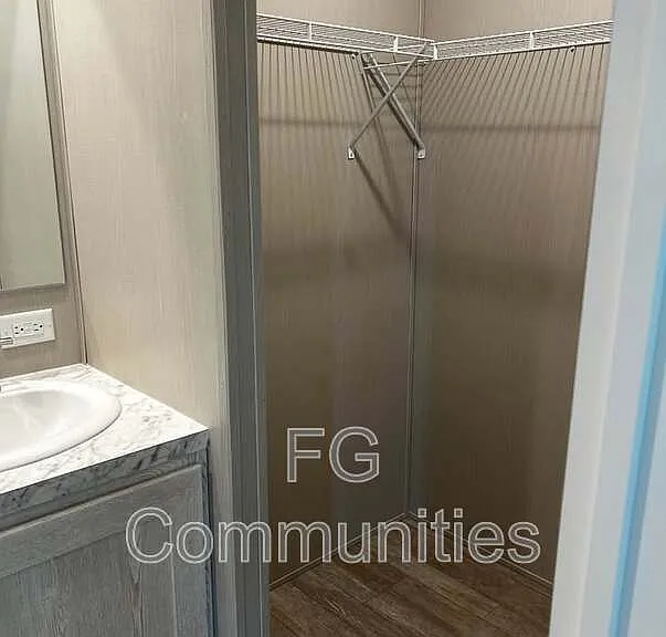 141 David Dr #8 — Photo 6