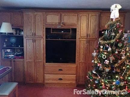2nd image of 832 Marymere Dr